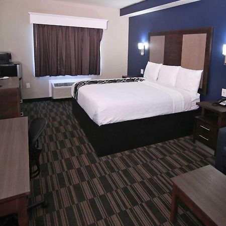 Home Inn And Suites Олив-Бранч Экстерьер фото